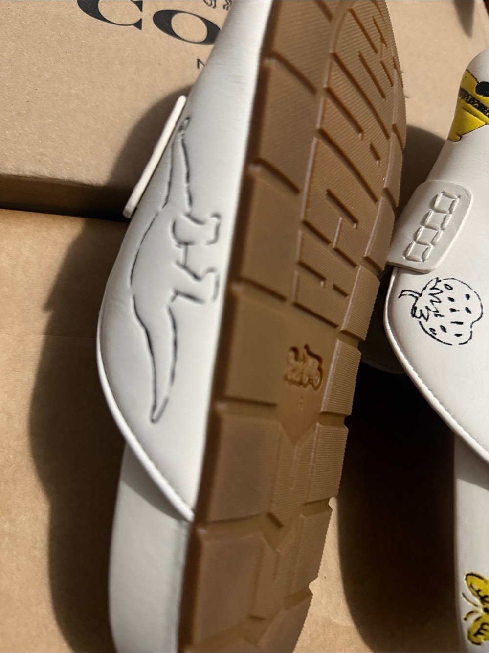 COACH White Illustrated Clog Slides — Lucky New York Motif - Picture 8 of 10